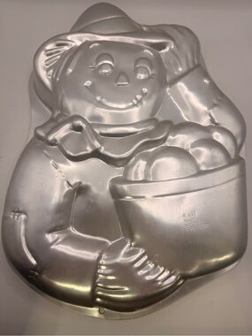 Wilton 1998 Scarecrow Apples Fall Cake Pan